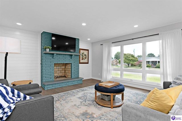 716 Bon Aire Drive, Elizabethtown, KY 42701