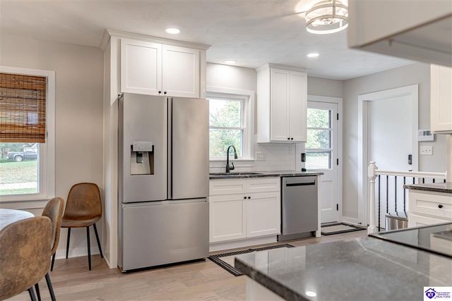 716 Bon Aire Drive, Elizabethtown, KY 42701