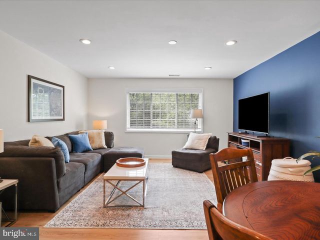 1407-A N. VAN DORN ST, Alexandria, VA 22304