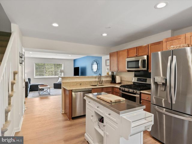 1407-A N. VAN DORN ST, Alexandria, VA 22304