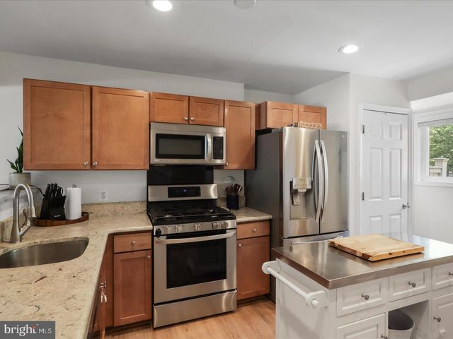 1407-A N. VAN DORN ST, Alexandria, VA 22304