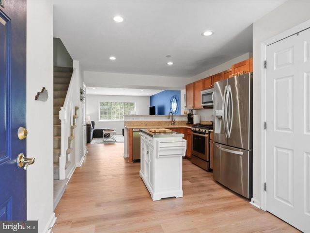 1407-A N. VAN DORN ST, Alexandria, VA 22304