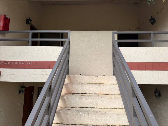 20170 NE 3rd Ct 6, Miami, FL 33179