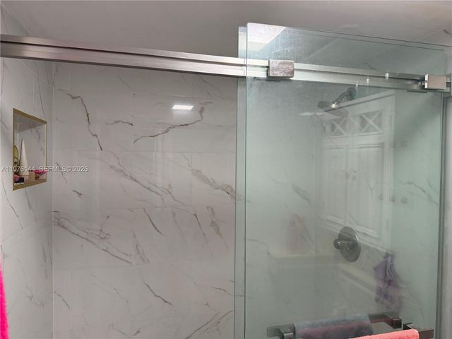 20170 NE 3rd Ct 6, Miami, FL 33179