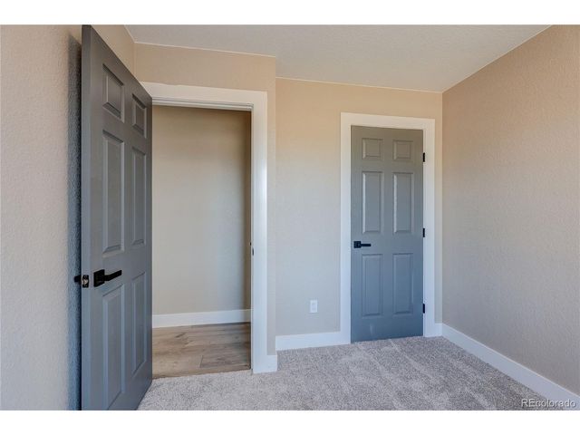 9418 Lou Dr, Thornton, CO 80260