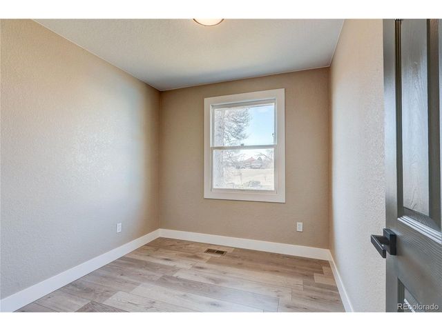 9418 Lou Dr, Thornton, CO 80260