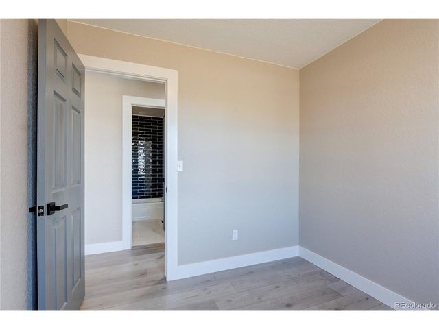 9418 Lou Dr, Thornton, CO 80260