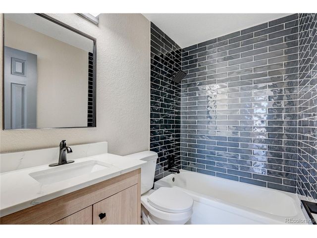 9418 Lou Dr, Thornton, CO 80260