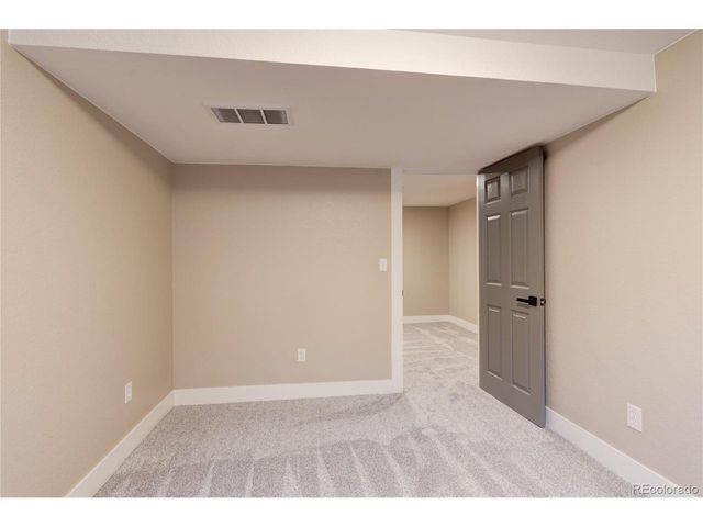 9418 Lou Dr, Thornton, CO 80260