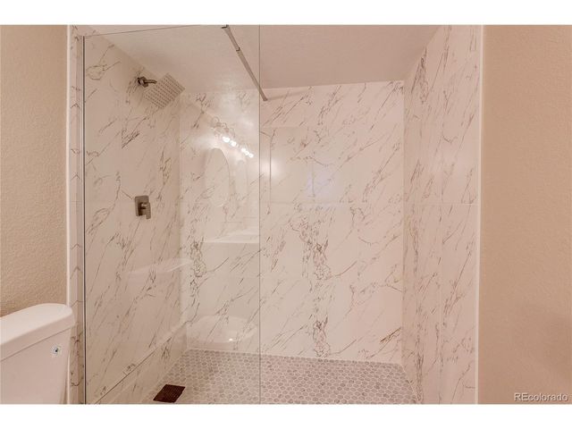 9418 Lou Dr, Thornton, CO 80260