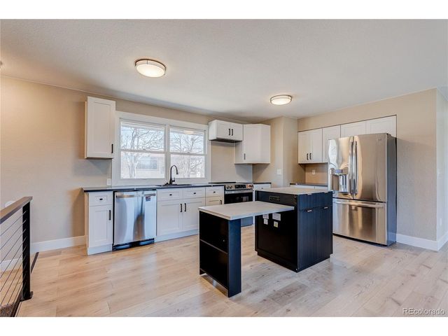 9418 Lou Dr, Thornton, CO 80260