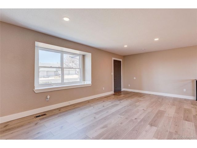 9418 Lou Dr, Thornton, CO 80260