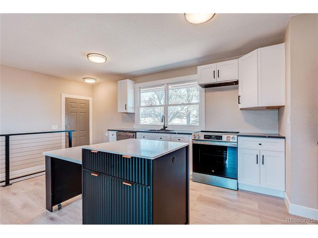 9418 Lou Dr, Thornton, CO 80260