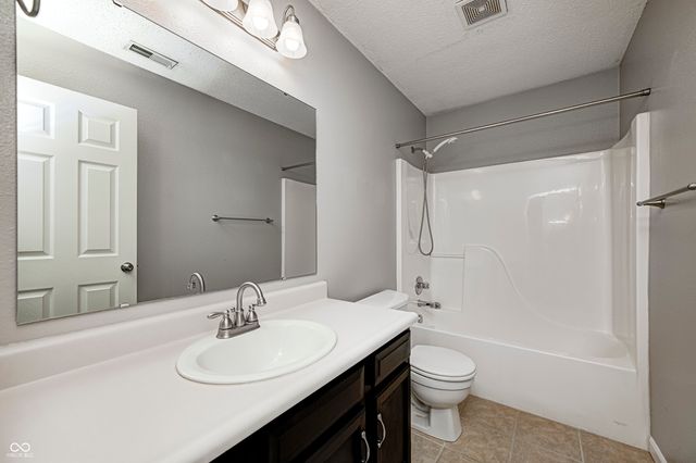 9 Lynn Court, Pittsboro, IN 46167