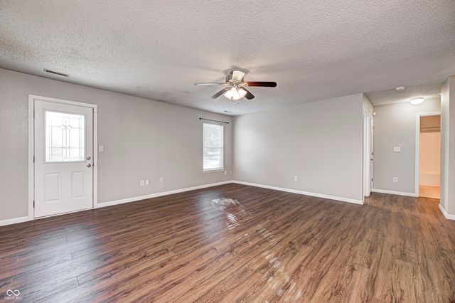 9 Lynn Court, Pittsboro, IN 46167