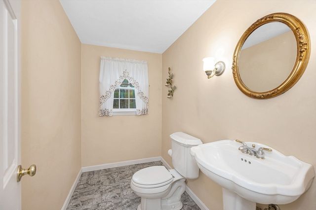 24 Perley Ave, Peabody, MA 01960