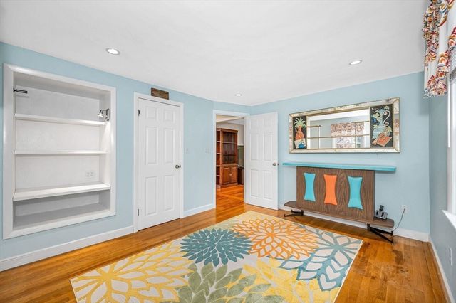 24 Perley Ave, Peabody, MA 01960