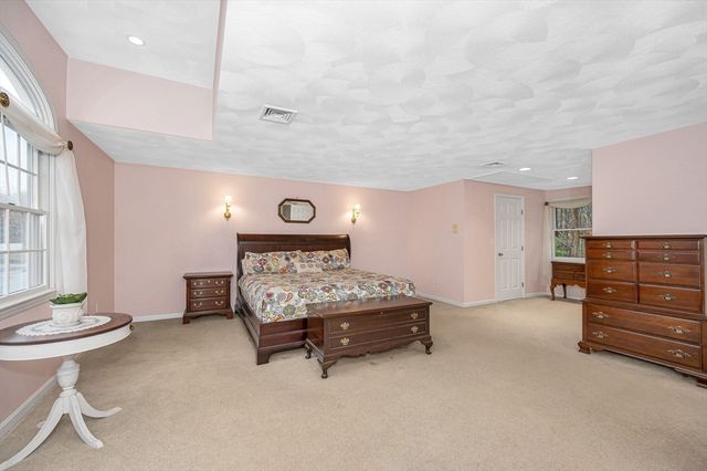 24 Perley Ave, Peabody, MA 01960