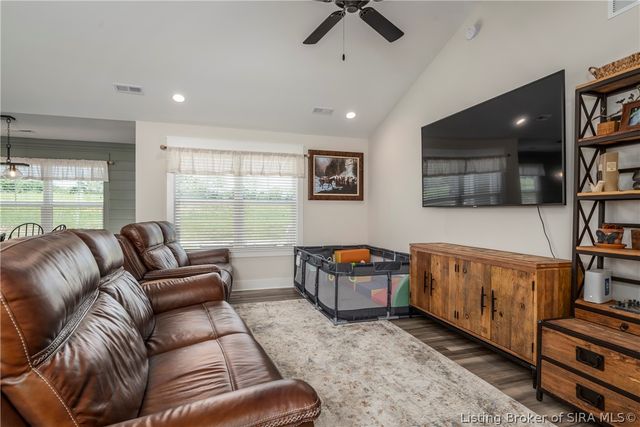 5543 Limestone Creek Drive, Charlestown, IN 47111