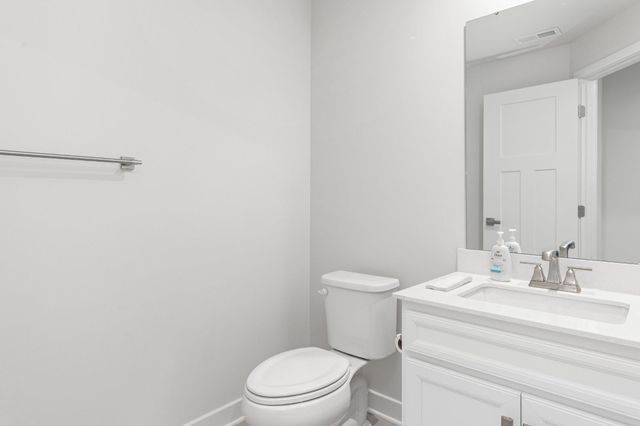 82 HUNTERS DR, Gilbertsville, PA 19525