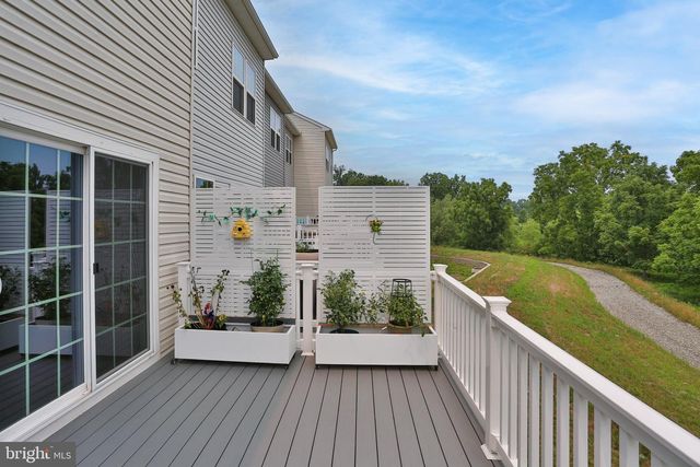 82 HUNTERS DR, Gilbertsville, PA 19525