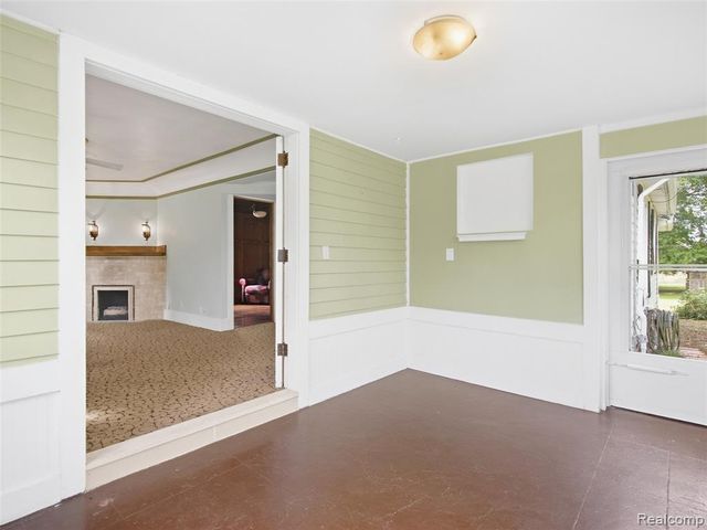 5815 Chicago Road, Warren, MI 48092