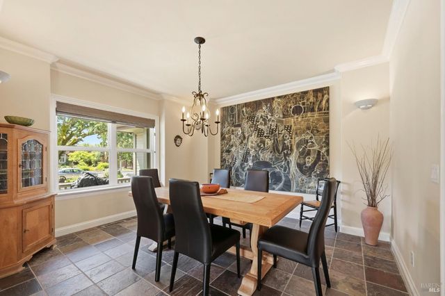 218 Grove St, Windsor, CA 95492