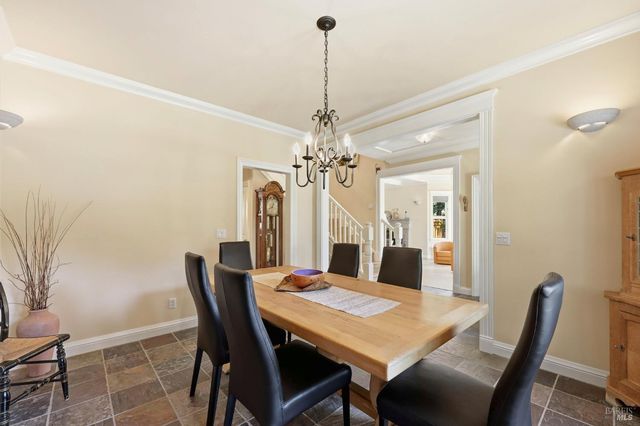 218 Grove St, Windsor, CA 95492