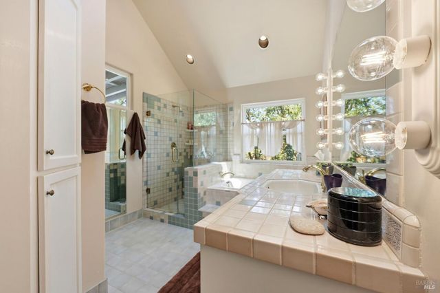 218 Grove St, Windsor, CA 95492