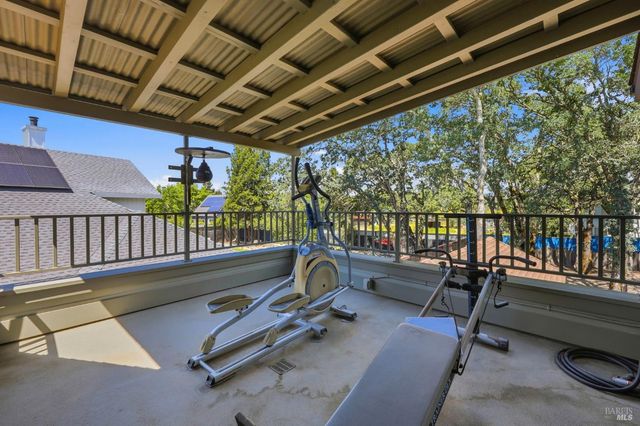 218 Grove St, Windsor, CA 95492