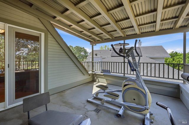 218 Grove St, Windsor, CA 95492