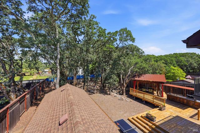 218 Grove St, Windsor, CA 95492