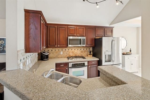4038 Midrose Trail, Dallas, TX 75287