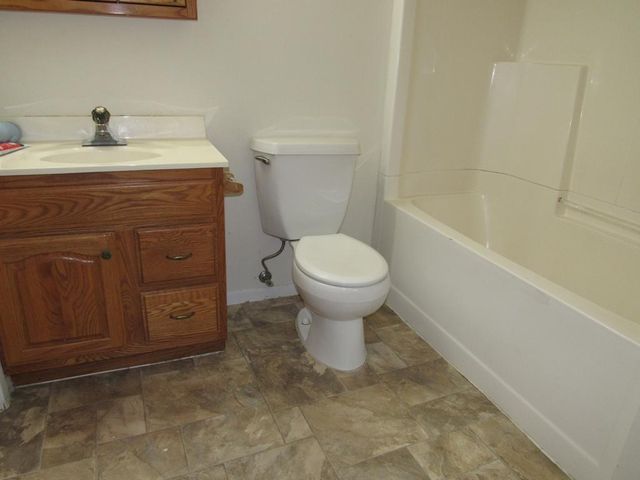 1124 N 17th St, Superior, WI 54880