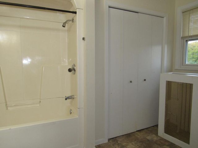 1124 N 17th St, Superior, WI 54880