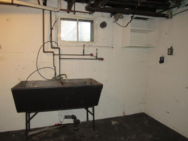 1124 N 17th St, Superior, WI 54880