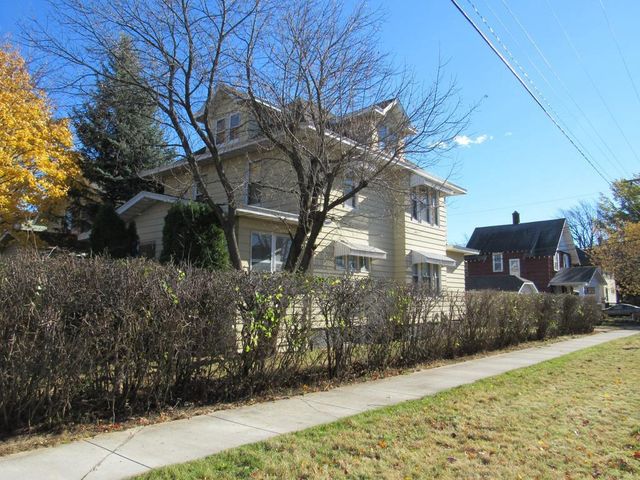 1124 N 17th St, Superior, WI 54880