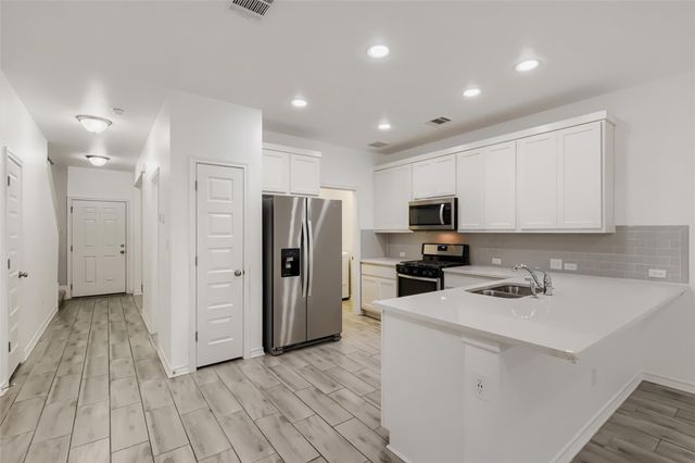 1728 Artesian Springs XING, Leander, TX 78641