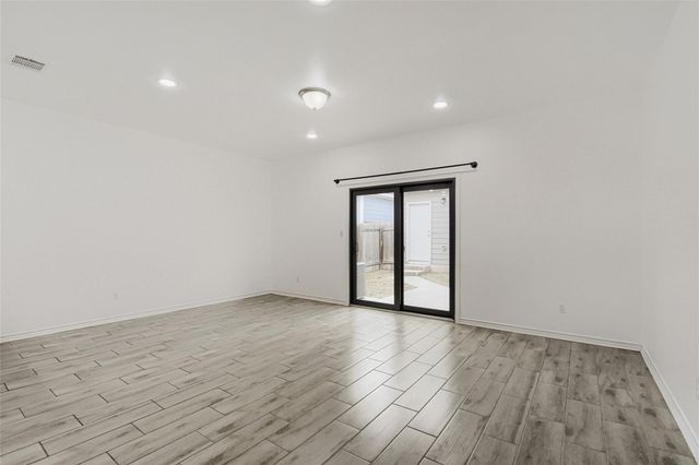 1728 Artesian Springs XING, Leander, TX 78641
