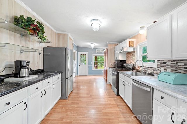 232 Summertree Drive, Troutman, NC 28166