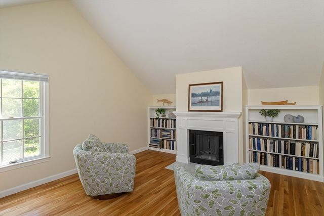 44 Floret Cir 44, Hingham, MA 02043