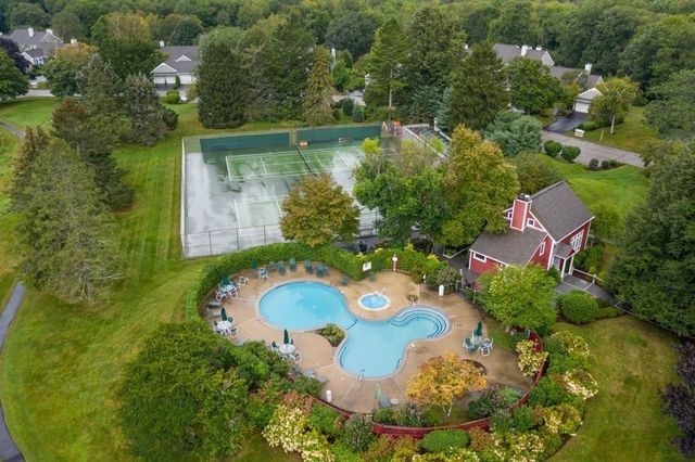 44 Floret Cir 44, Hingham, MA 02043