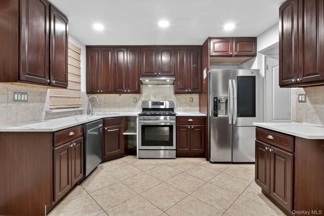 4817 Wilder Avenue, Bronx, NY 10470