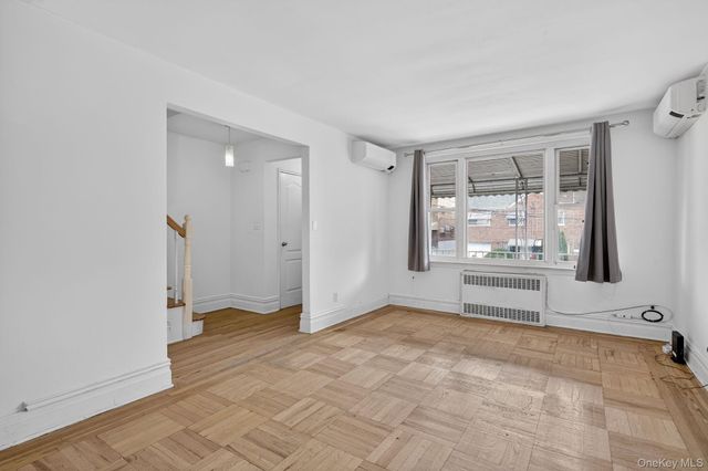 4817 Wilder Avenue, Bronx, NY 10470