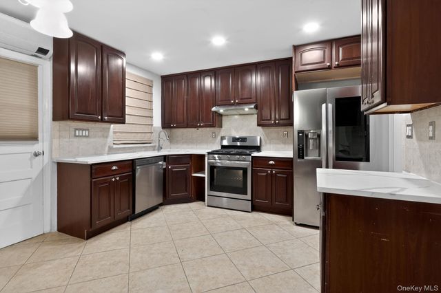 4817 Wilder Avenue, Bronx, NY 10470