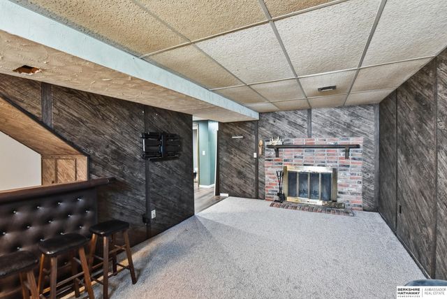 8902 Valley View Drive, La Vista, NE 68128