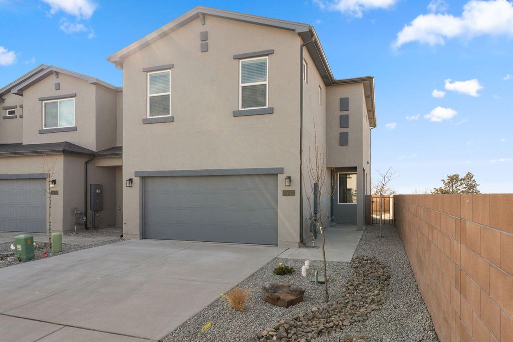1882 Sunrise Lane SE, Rio Rancho, NM 87124