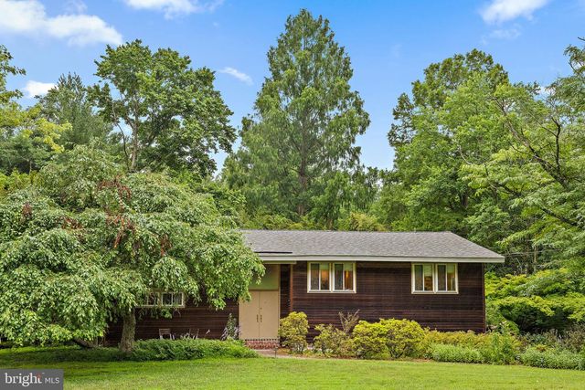 3307 HERITAGE DR, Wilmington, DE 19808