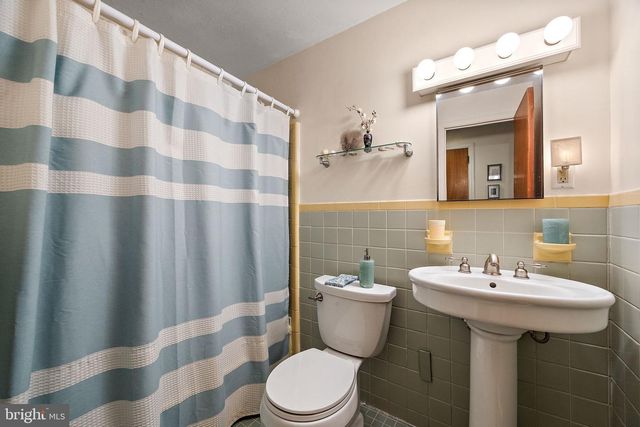 3307 HERITAGE DR, Wilmington, DE 19808
