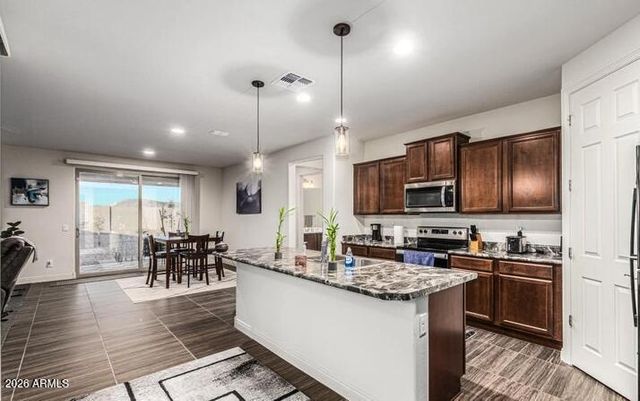 8210 W NOBLE PRAIRIE Way, Florence, AZ 85132